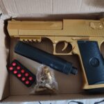 Pistola Dorada